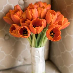 Hoa cưới tulip cam