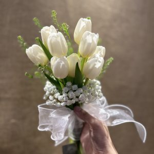 hoa cưới tulip trắng