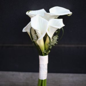 hoa cưới calla trắng