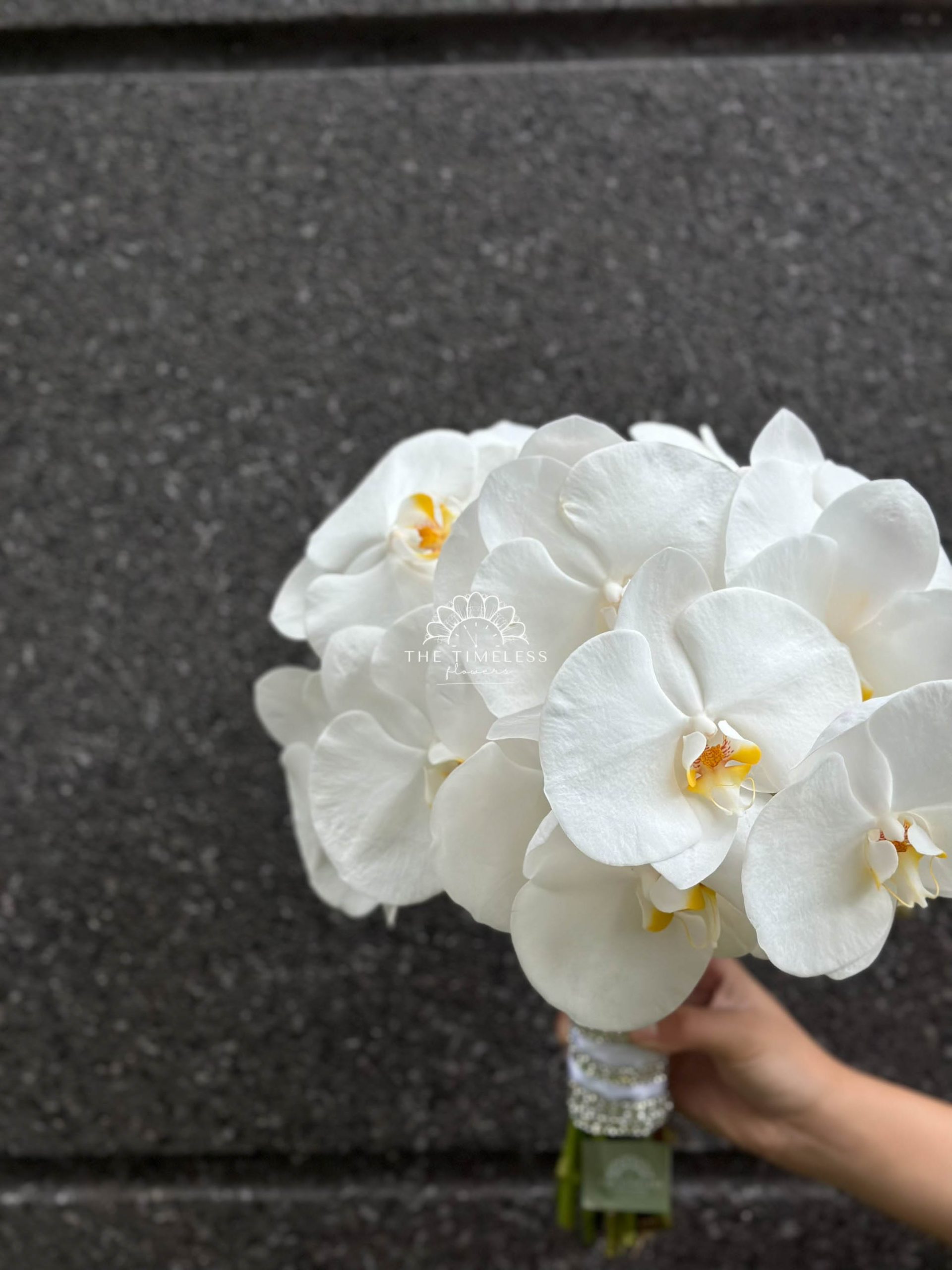 HOA CƯỚI LAN HỒ ĐIỆP TRẮNG A30 - Hình ảnh 4