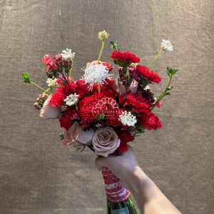 hoa cưới cẩm chướng đỏ