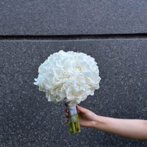 HOA CƯỚI CẨM TÚ CẦU TRẮNG A65