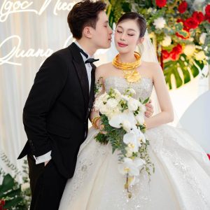 Hoa Cưới Thác Đổ Lan Hồ Điệp Trắng A185