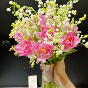 Hoa Cưới 50 Linh Lan và 9 Tulip Hồng A171