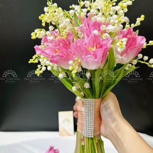 Hoa Cưới 50 Linh Lan và 9 Tulip Hồng A171