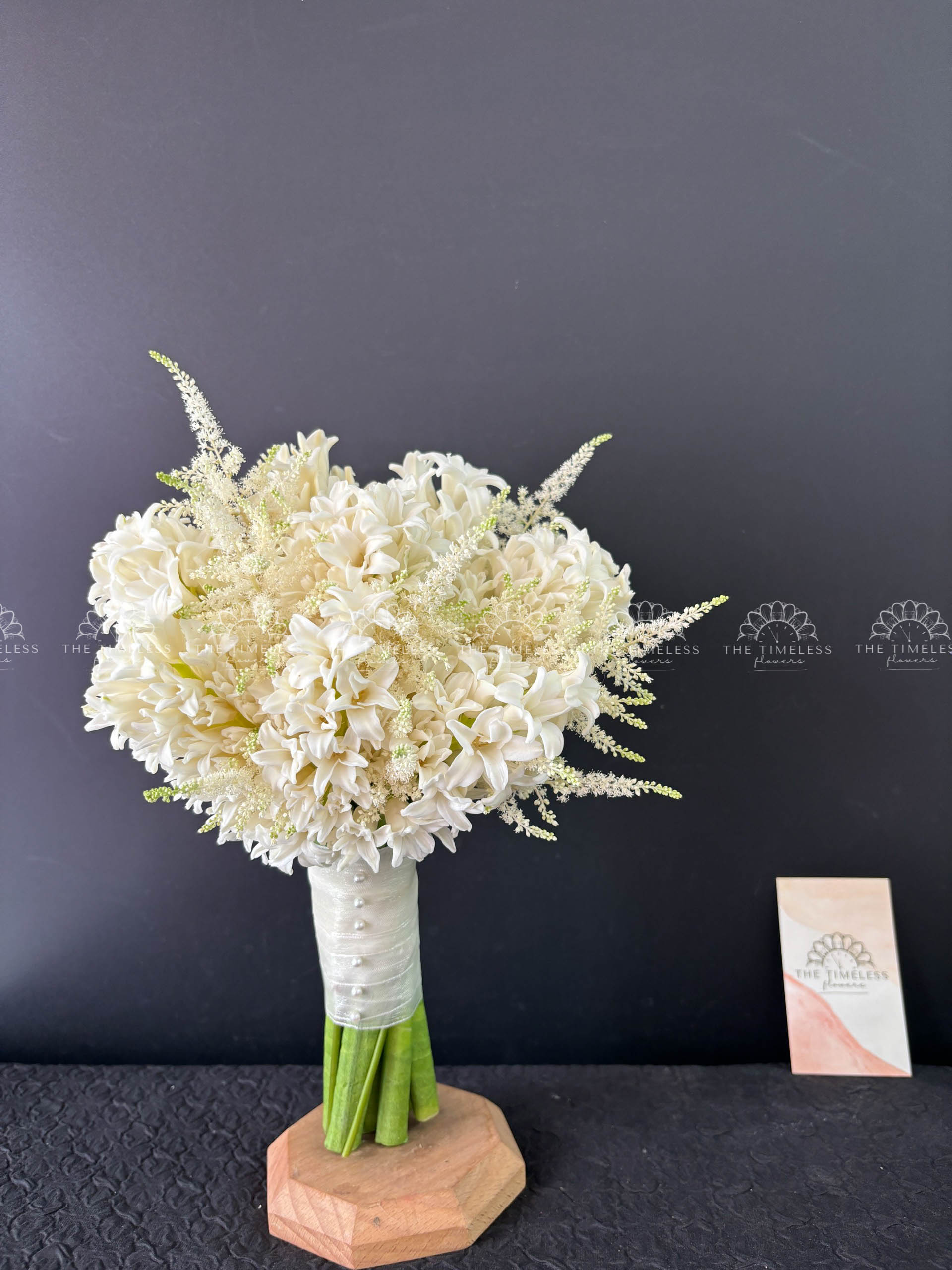 Hoa Cưới 8 Dạ Lan Hương Trắng mix Astilbe Hà Lan A210