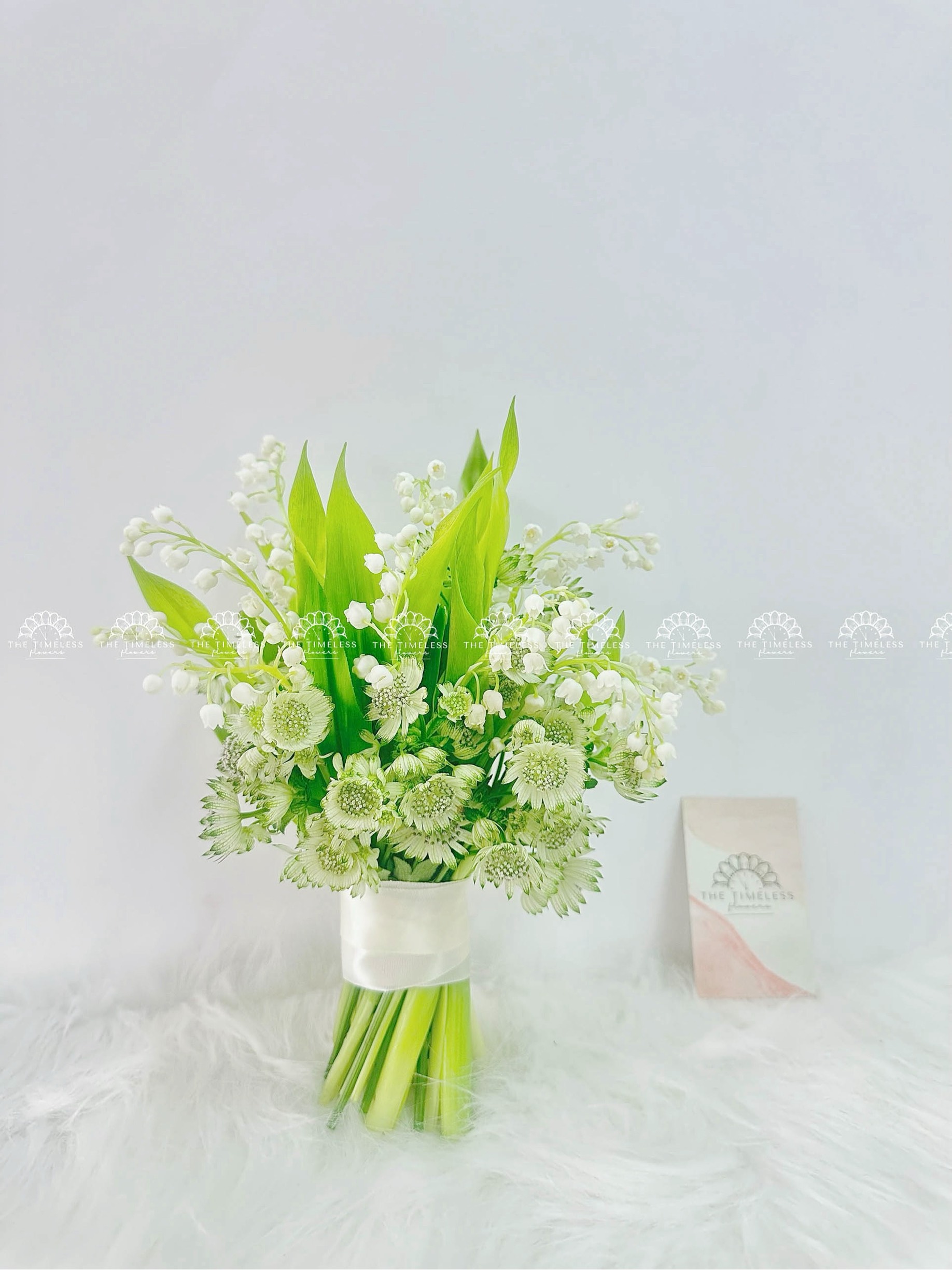 Hoa Cưới 10 Linh Lan mix Astrantia A203