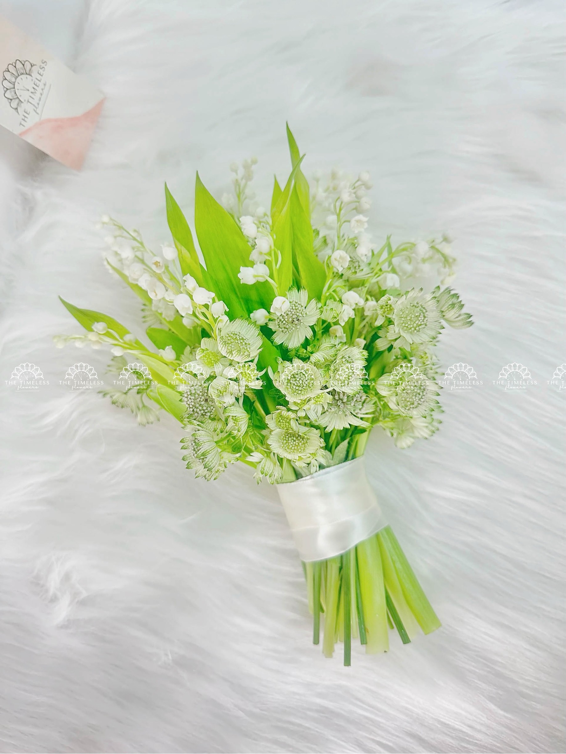 Hoa Cưới 10 Linh Lan mix Astrantia A203