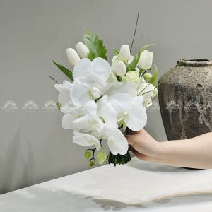 Hoa Cưới Lan Hồ Điệp mix Tulip Trắng H005