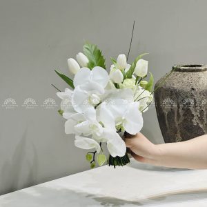 Hoa Cưới Lan Hồ Điệp mix Tulip Trắng H005