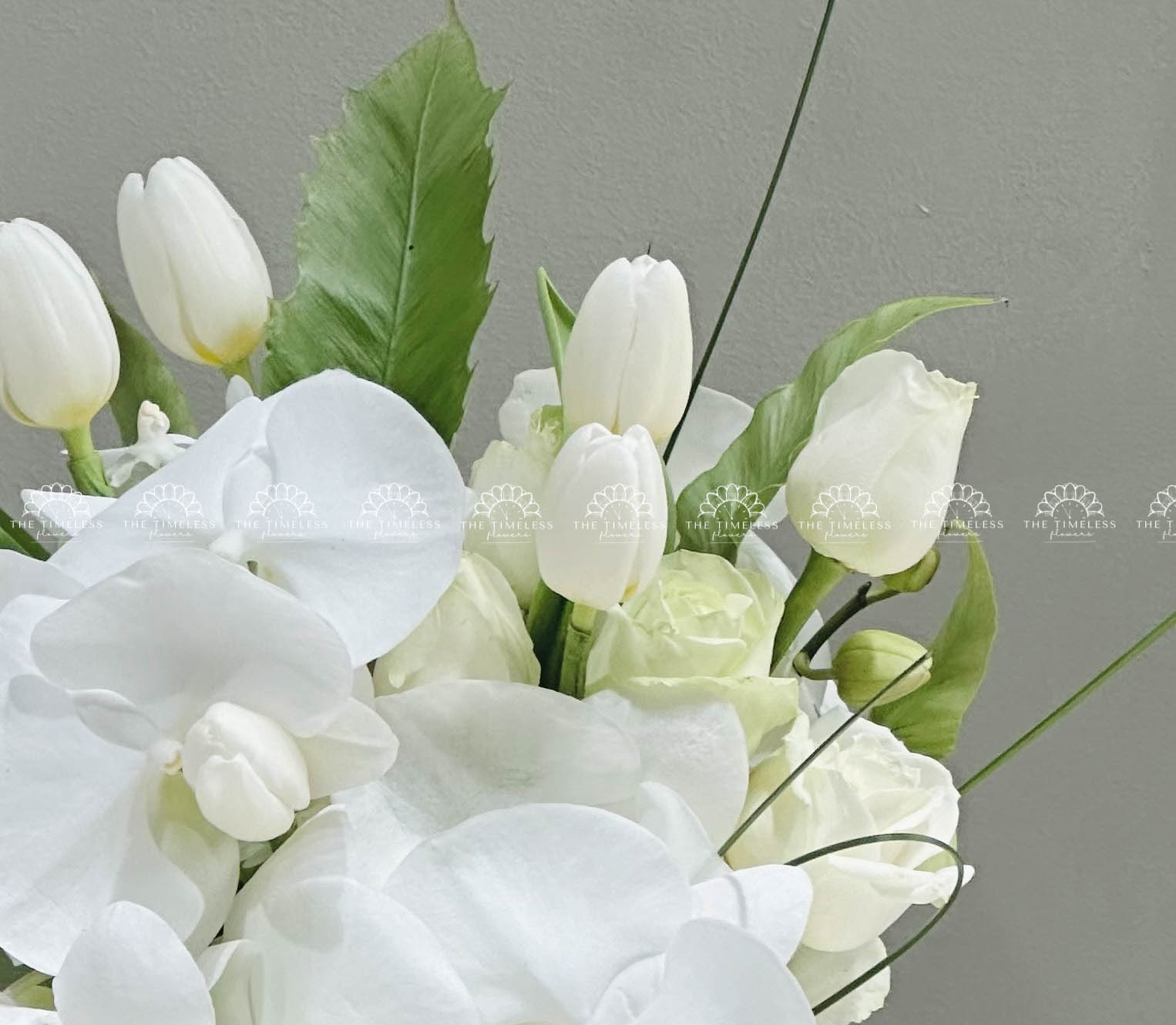 Hoa Cưới Lan Hồ Điệp mix Tulip Trắng H005
