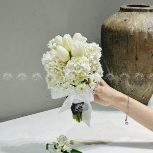 Hoa Cưới Dạ Lan Hương mix Tulip trắng H012