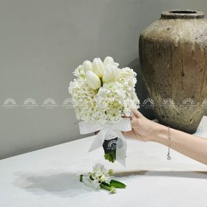 Hoa Cưới Dạ Lan Hương mix Tulip trắng H012