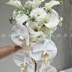 Hoa Cưới Thác Đổ Lan Hồ Điệp mix Calla Lily H016