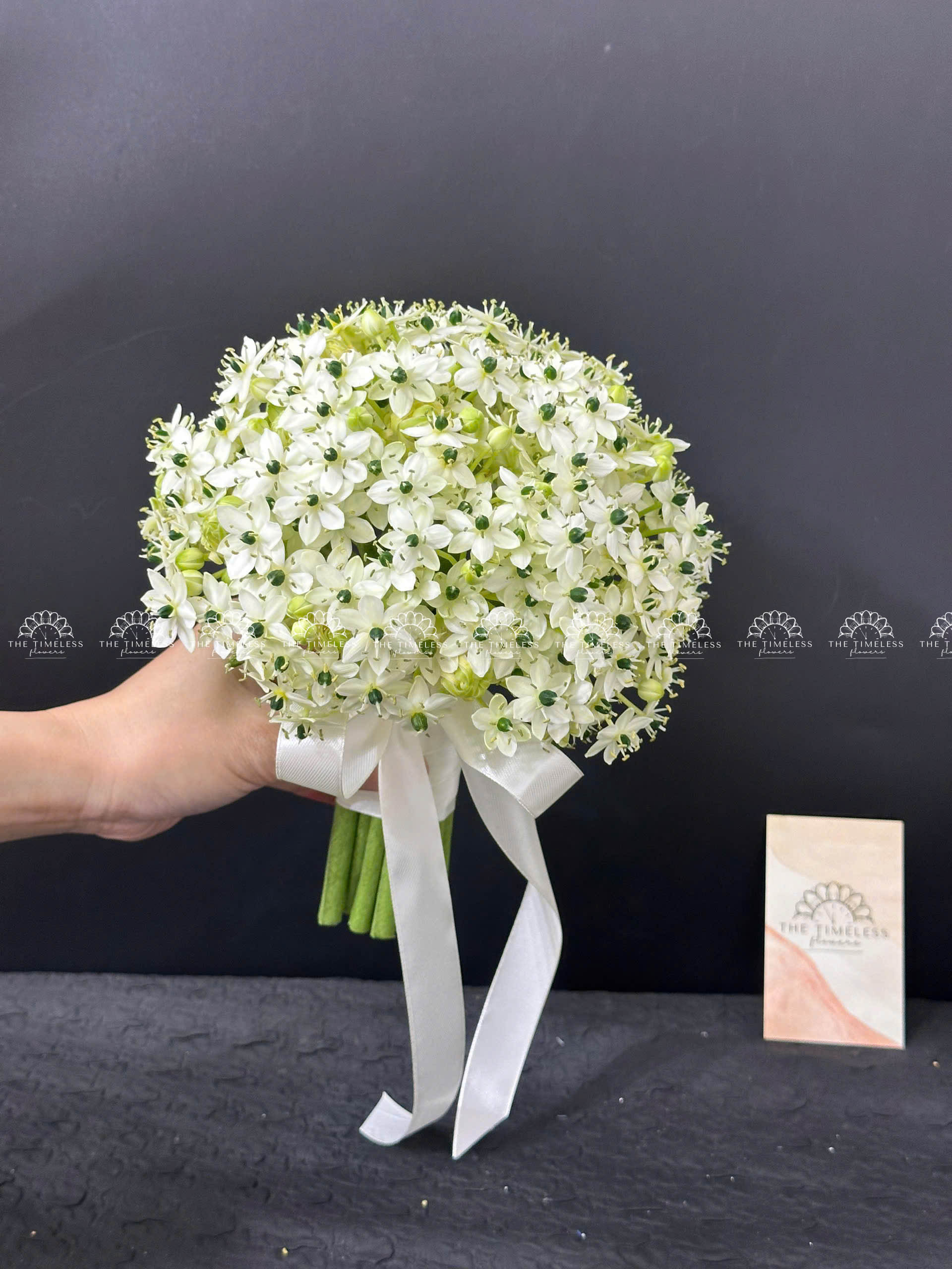 Hoa Cưới Thiên Nga Mắt Ngọc A252