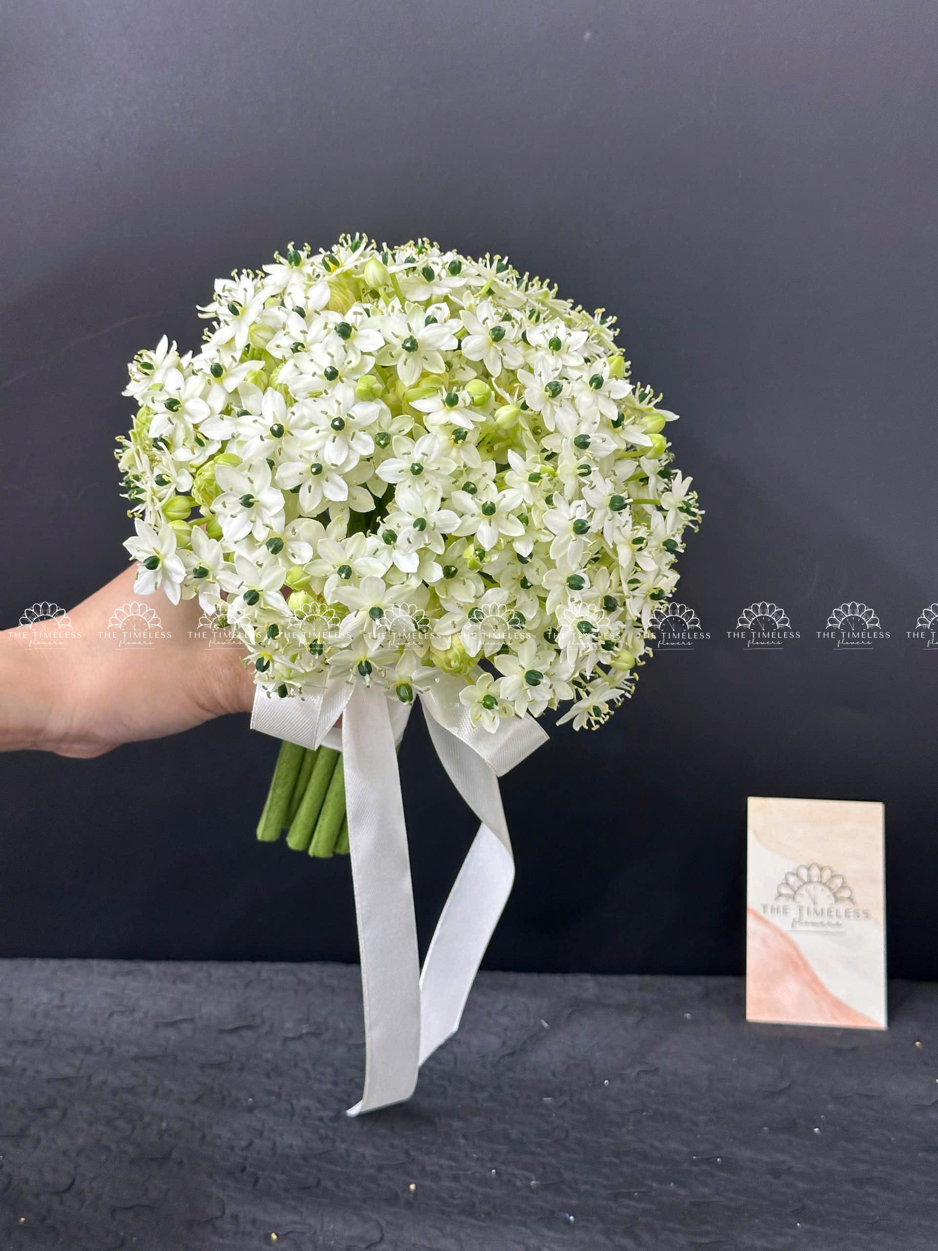 Hoa Cưới Thiên Nga Mắt Ngọc A252