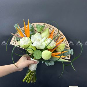 Hoa Cưới Dáng Quạt Hoa Sen Trắng và Thiên Điểu A255