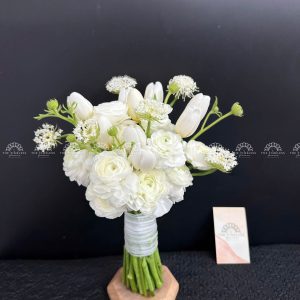 Hoa Cưới 9 Hoa Tulip Trắng mix Mao Lương A317
