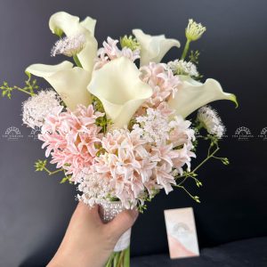Hoa Cưới 5 Dạ Lan Hương mix 5 Calla Lily Hà Lan A320