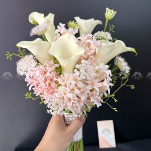 Hoa Cưới 5 Dạ Lan Hương mix 5 Calla Lily Hà Lan A320