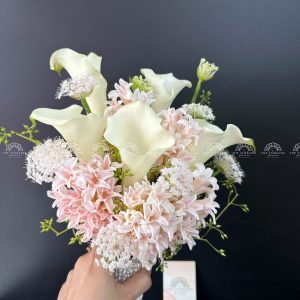 Hoa Cưới 5 Dạ Lan Hương mix 5 Calla Lily Hà Lan A320