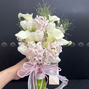 Hoa Cưới 5 Dạ Lan Hương mix 5 Calla Lily Hà Lan Mix 5 Tulip A357