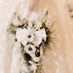 Hoa Cưới Giỏ hoa nơ trắng công chúa A354