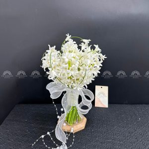 Hoa Cưới 6 Dạ Lan Hương Trắng A359