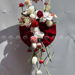 Hoa Cưới Dáng Giỏ hoa tone đỏ nơ Đỏ A370