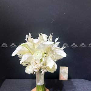 Bó hoa cưới 9 Calla trắng Mix lá Chanh Ý A400