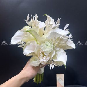 Bó hoa cưới 9 Calla trắng Mix lá Chanh Ý A400