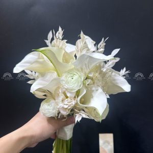 Bó hoa cưới 9 Calla trắng Mix lá Chanh Ý A400