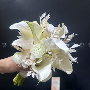 Bó hoa cưới 9 Calla trắng Mix lá Chanh Ý A400