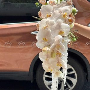 Hoa Cưới Dáng Tháng Đổ Lan Hồ Điệp và Tulip Nâu A438