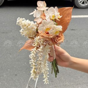 Hoa Cưới Dáng Tháng Đổ Dạ Lan Hương và Hồng Môn A449