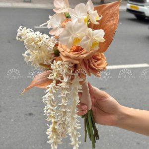 Hoa Cưới Dáng Tháng Đổ Dạ Lan Hương và Hồng Môn A449