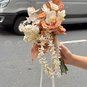 Hoa Cưới Dáng Tháng Đổ Dạ Lan Hương và Hồng Môn A449