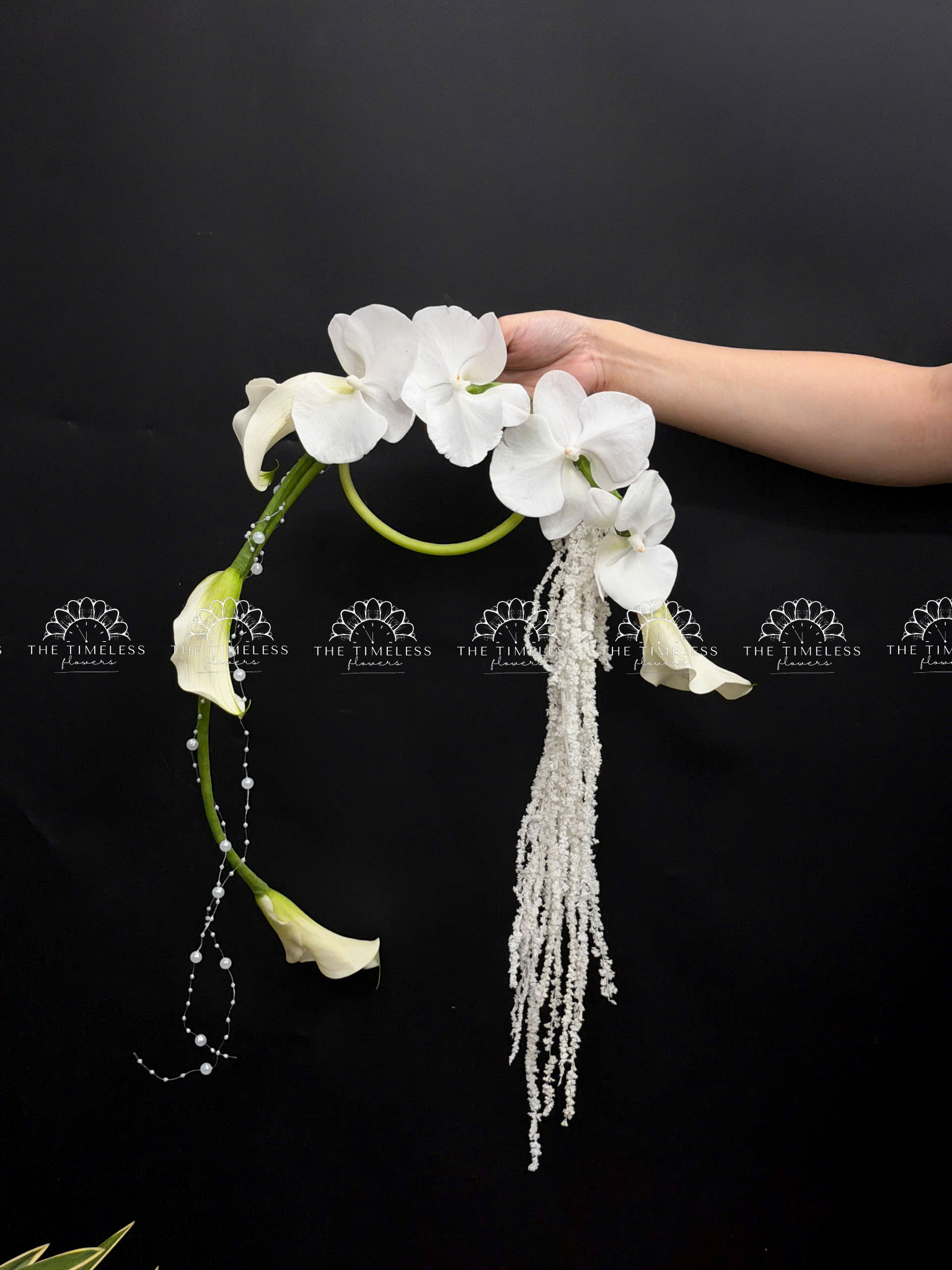 Hoa Cưới Dáng Vòng Dạ Calla lily và Lan Hồ Điệp A453