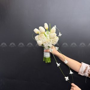 Hoa Cưới 10 Dạ Lan Hương Trắng mix 9 tulip A461