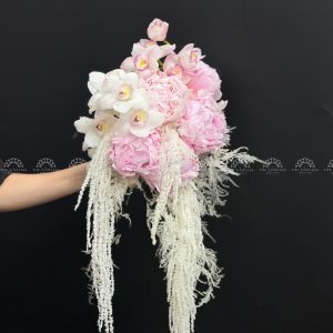 Hoa cưới 5 Mẫu Đơn hồng mix địa lan trắng A458