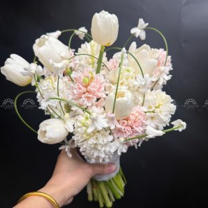 Hoa Cưới 10 Dạ Lan Hương Trắng mix 6 tulip A462