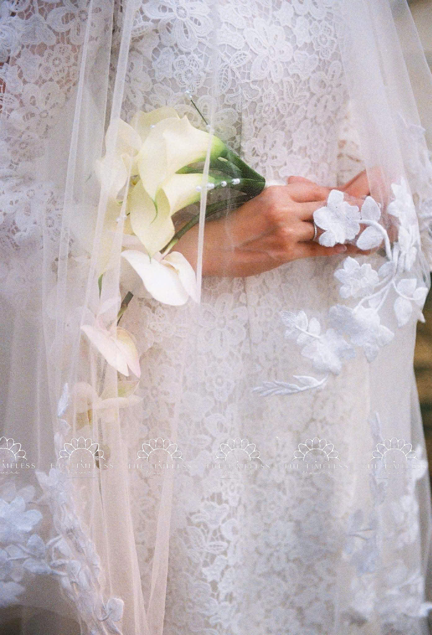 Hoa Cưới 5 Calla Lily mix Lan Hồ Điệp Trắng A482 - Hình ảnh 3