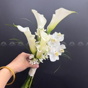 Hoa Cưới 5 Calla Lily mix Lan Hồ Điệp Trắng A470