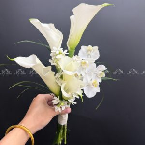 Hoa Cưới 5 Calla Lily mix Lan Hồ Điệp Trắng A470