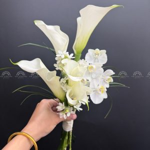 Hoa Cưới 5 Calla Lily mix Lan Hồ Điệp Trắng A470