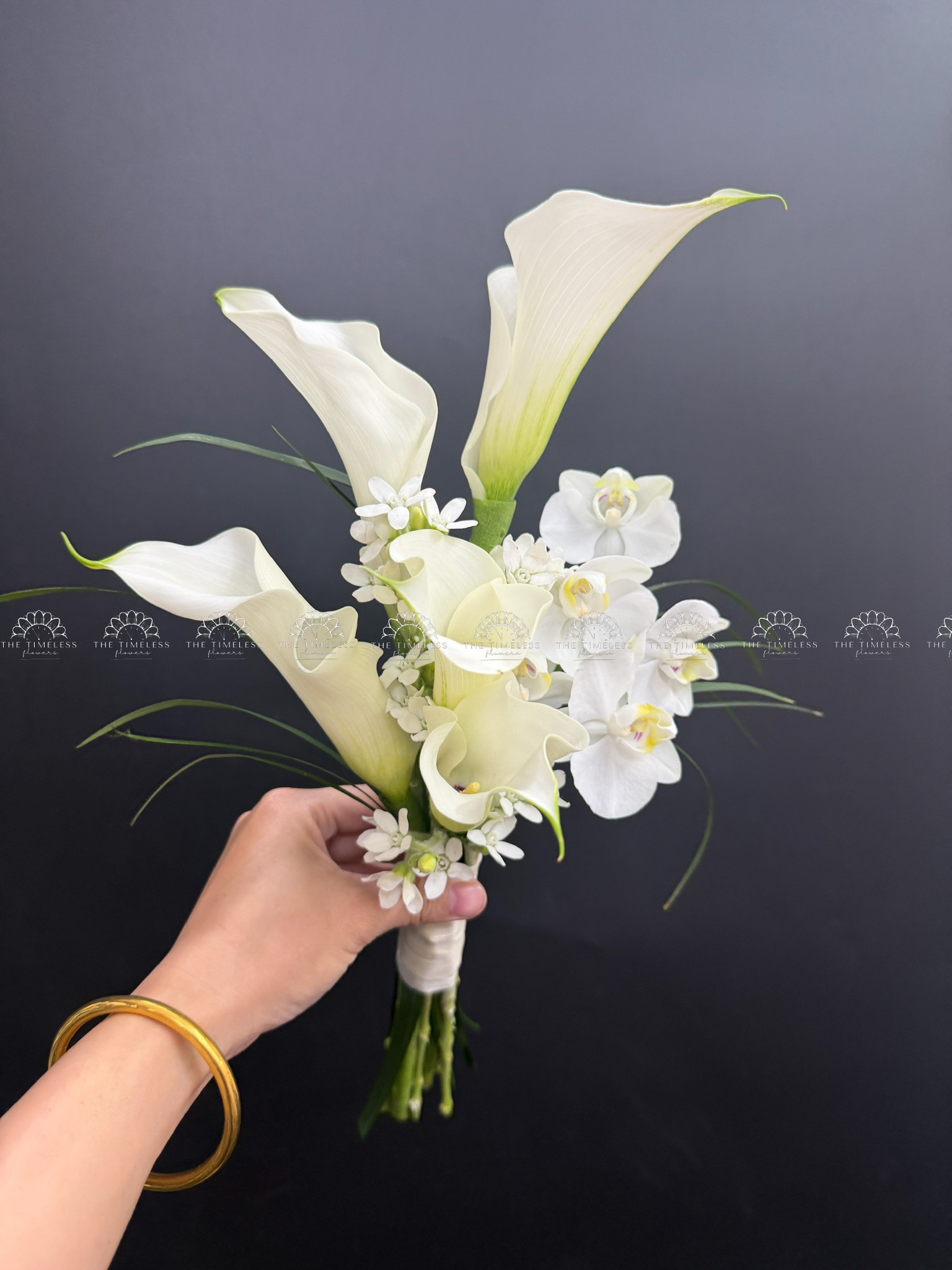 Hoa Cưới 5 Calla Lily mix Lan Hồ Điệp Trắng A470